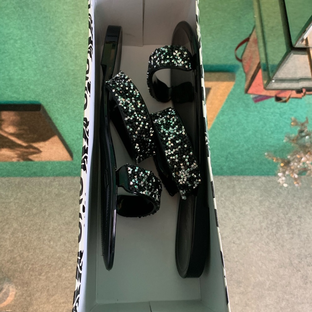 ✨ black naughty monkey rhinestone jelly sandals. - Picture 5 of 6
